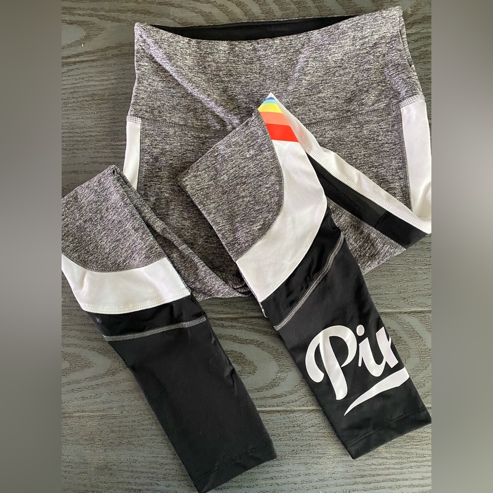 NWOT VS Pink Ultimate Full length 🌈 Mesh inlay yoga leggings